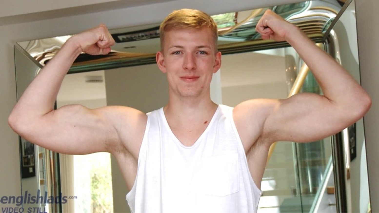 Christian Sterling Shows Off His 9-Inch Uncut Cock & Powerful Finish