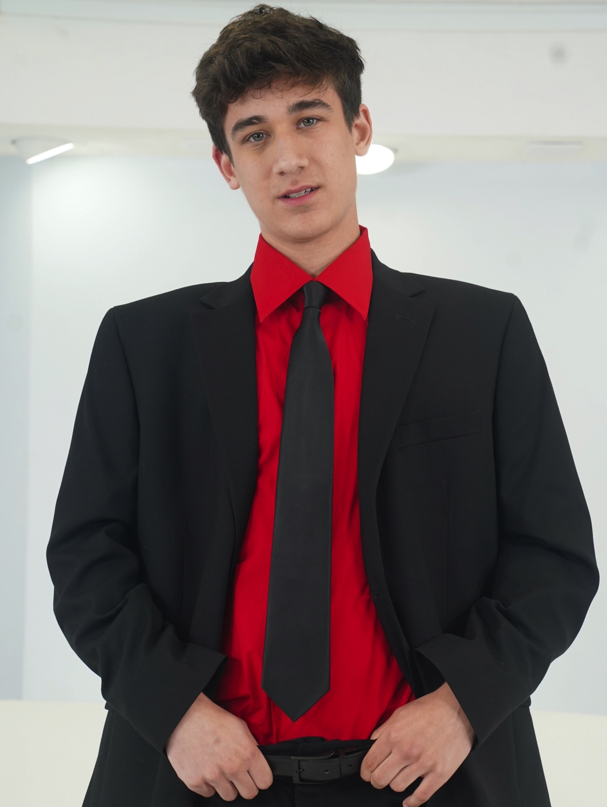 Tony Lovelocks performer profile