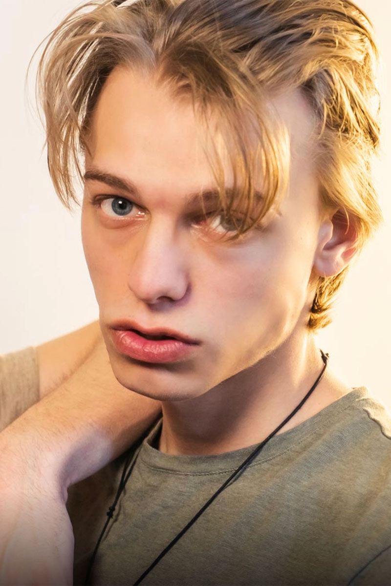 Leo Louis performer profile
