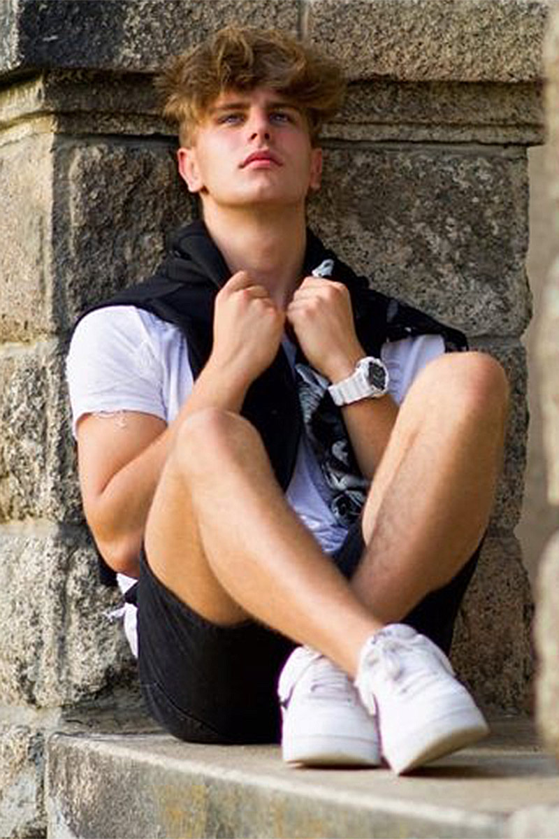 Callum Dean performer profile