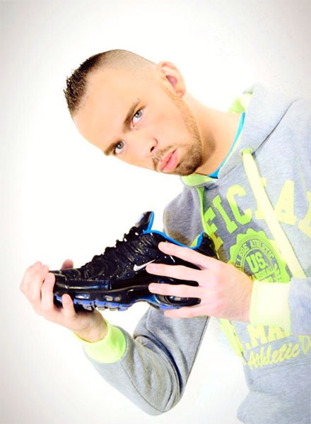 Jonathan Darko performer profile