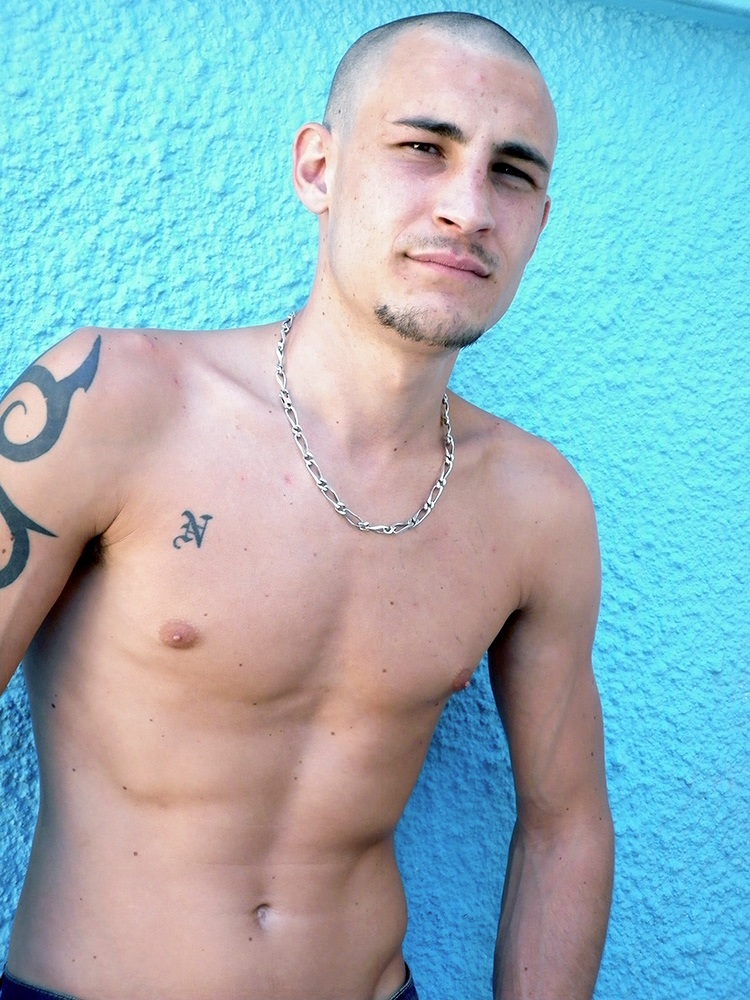 Ninos Lhetero performer profile