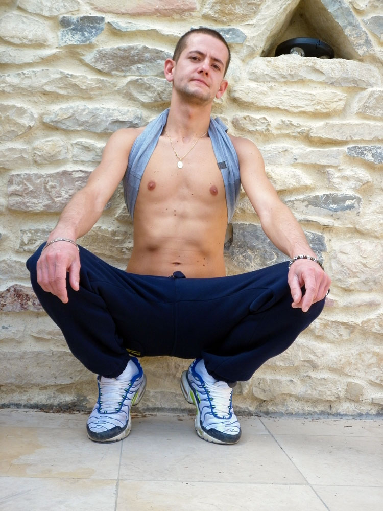 Clem Agde performer profile