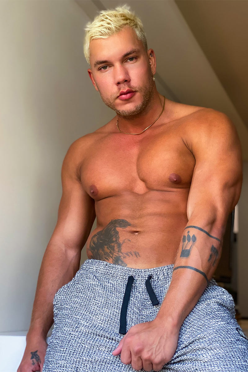 Lipe Levado performer profile