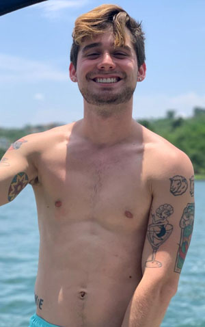 Adrián Andrés performer profile