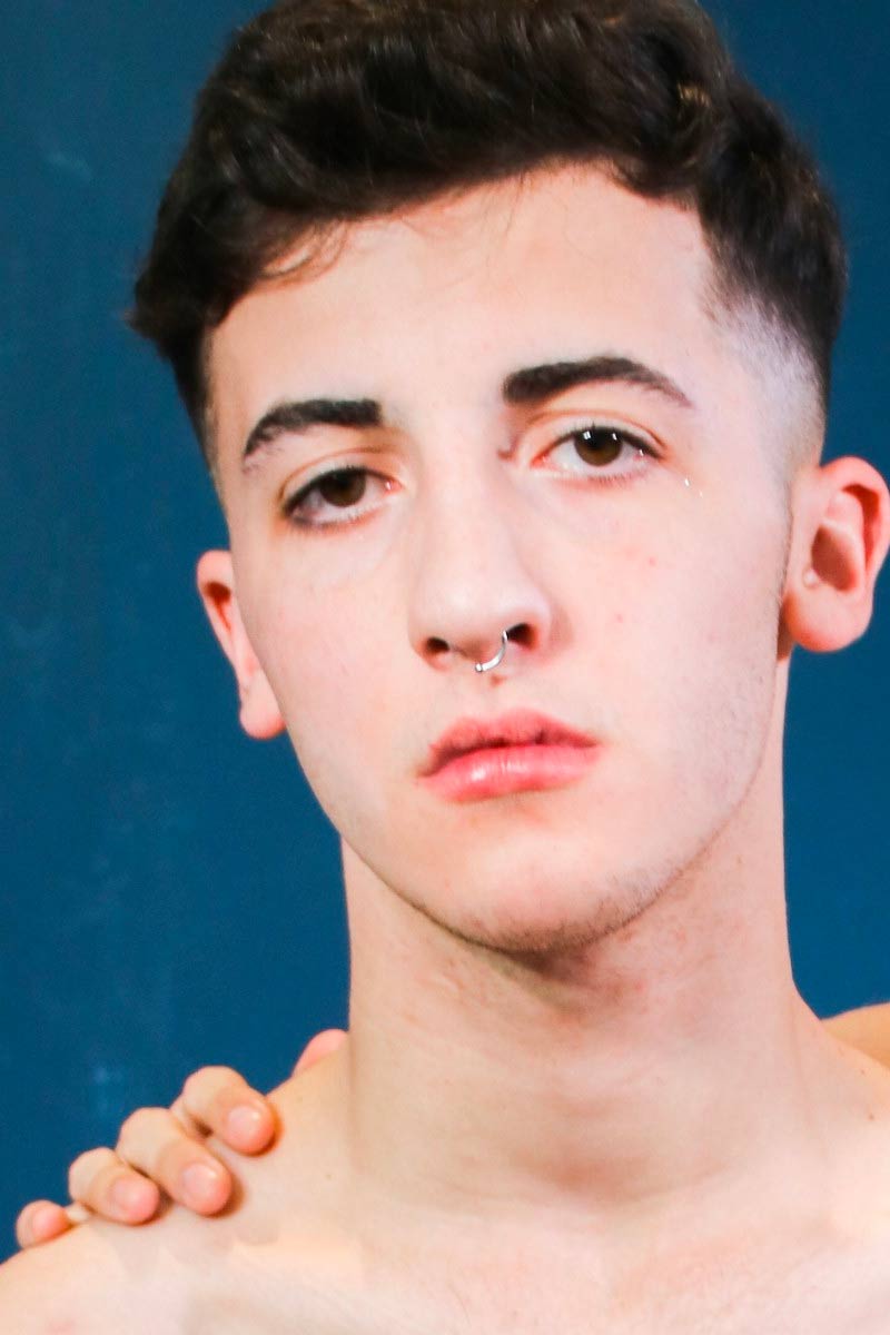 Mateo Roger performer profile