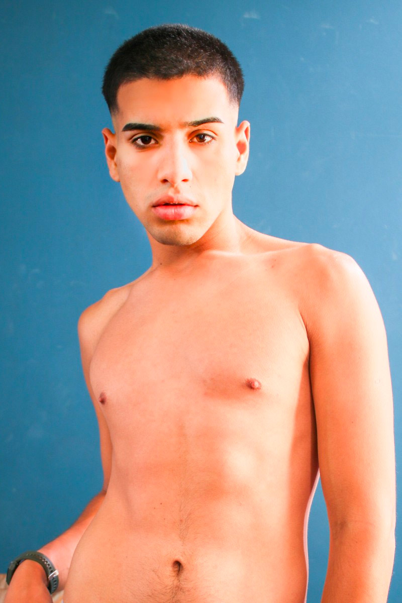 Aaron Vigo performer profile
