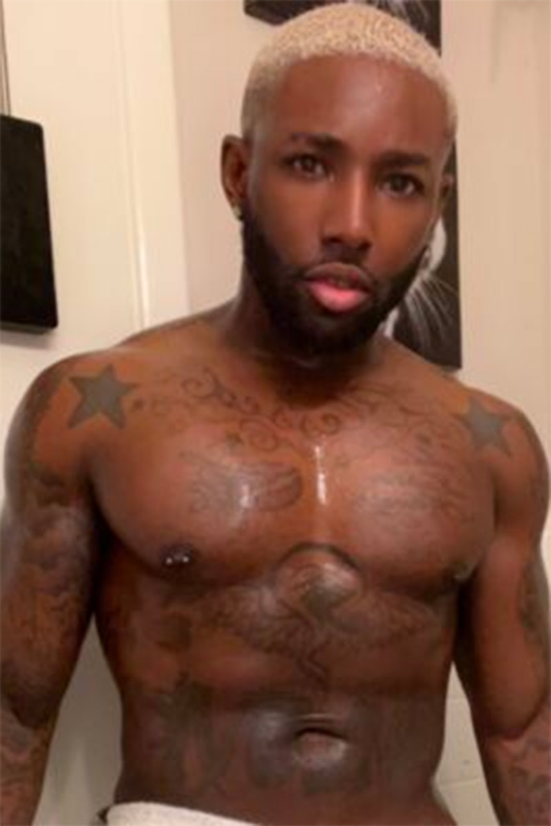 Daddidecent performer profile