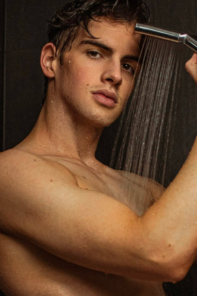 Lachie performer profile