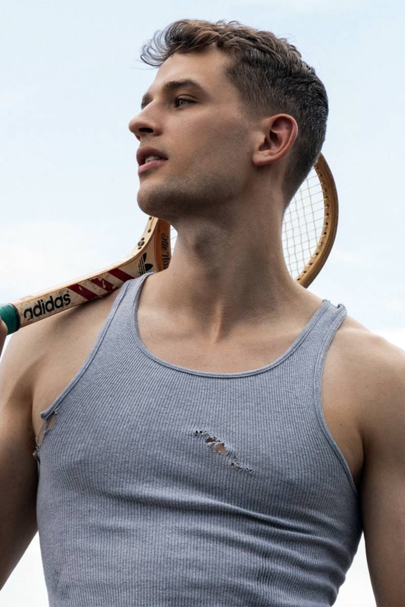 Sam Holister performer profile
