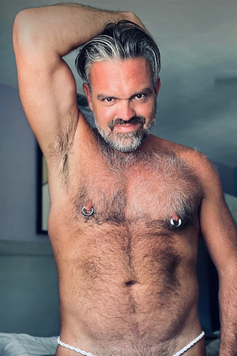 Lance Navarro performer profile