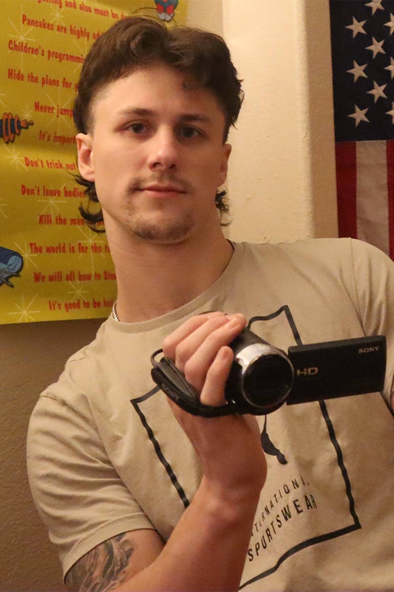 Nick Curious performer profile