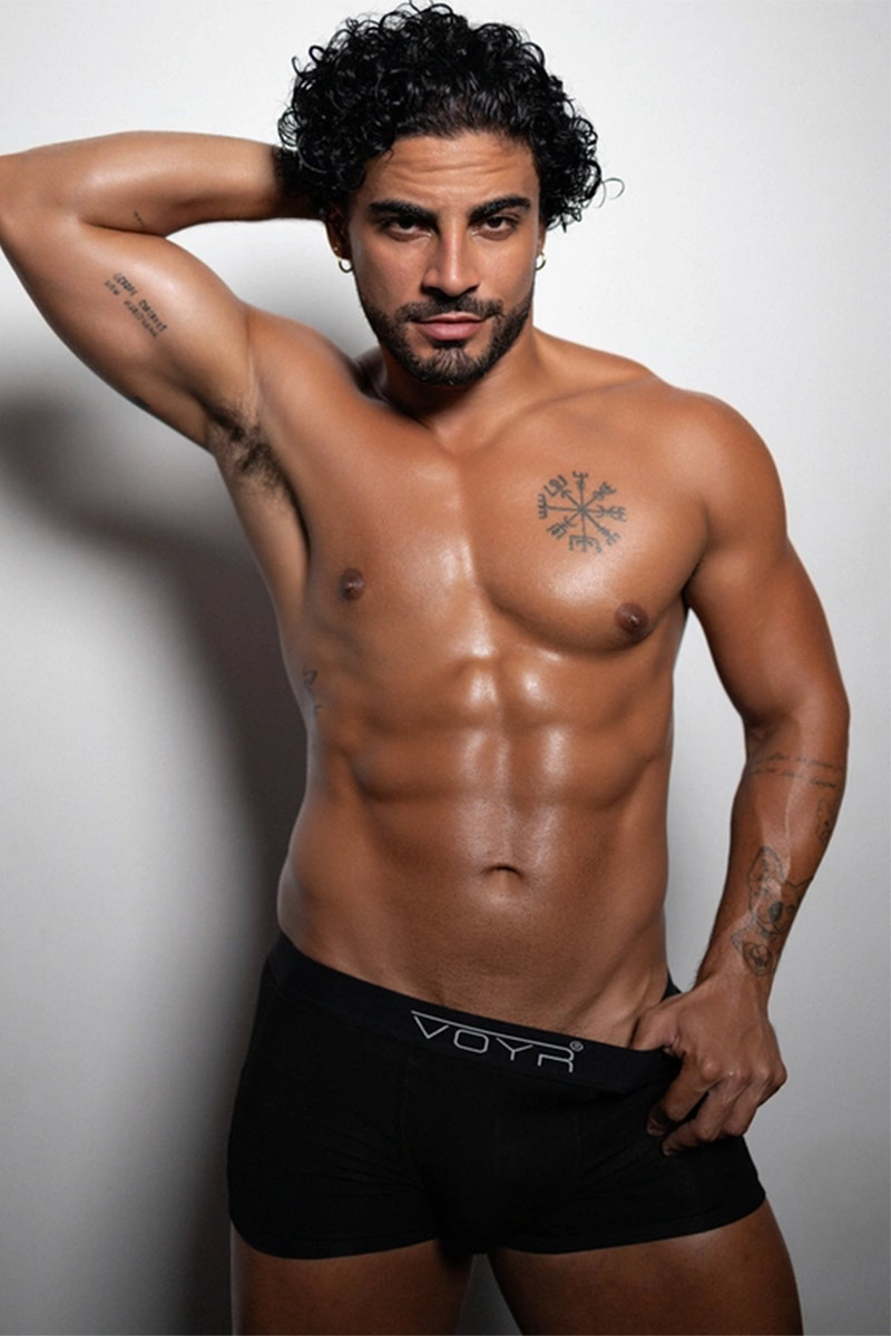 Hiuri Cruz performer profile
