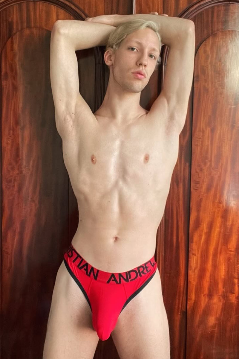 Troy River performer profile