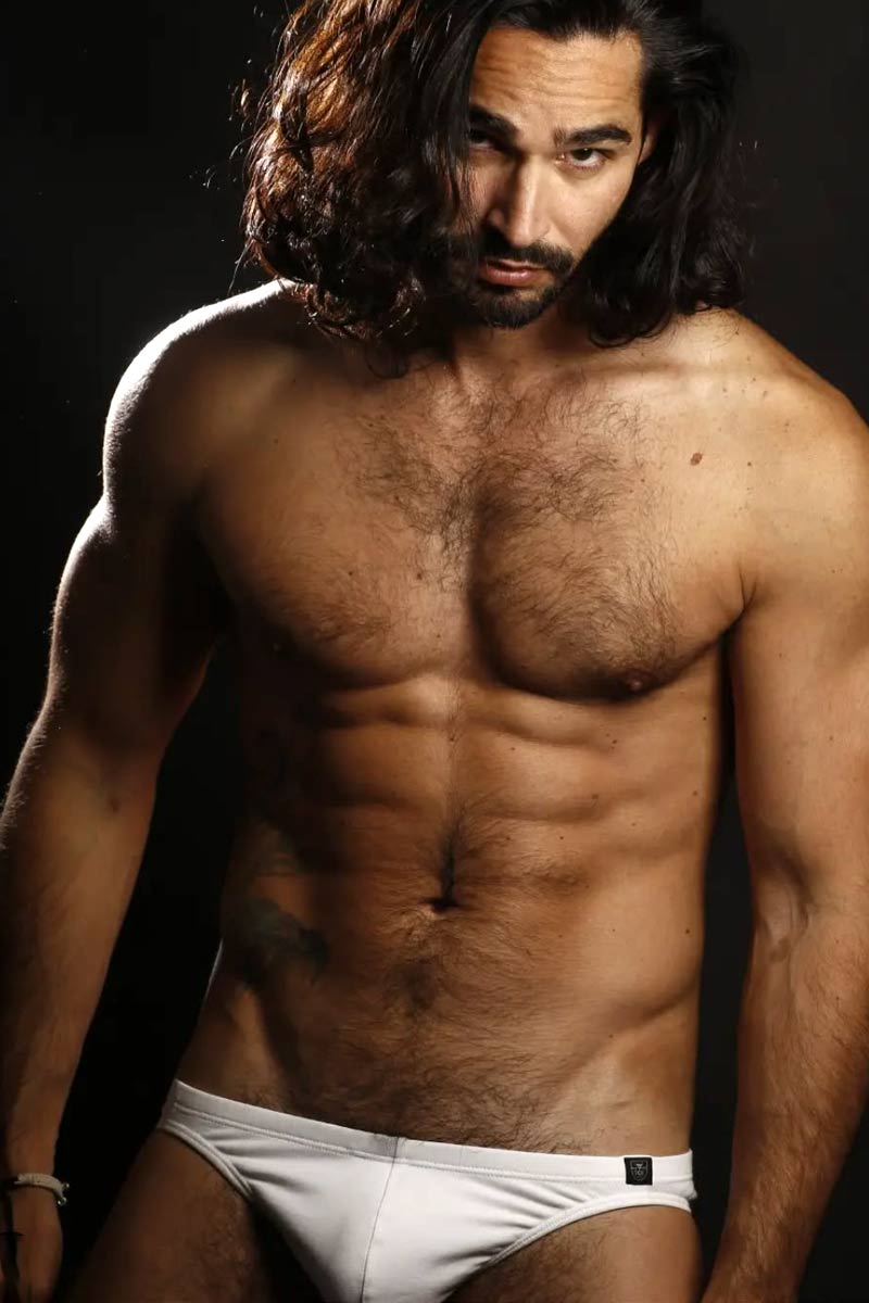 Puro Castro performer profile