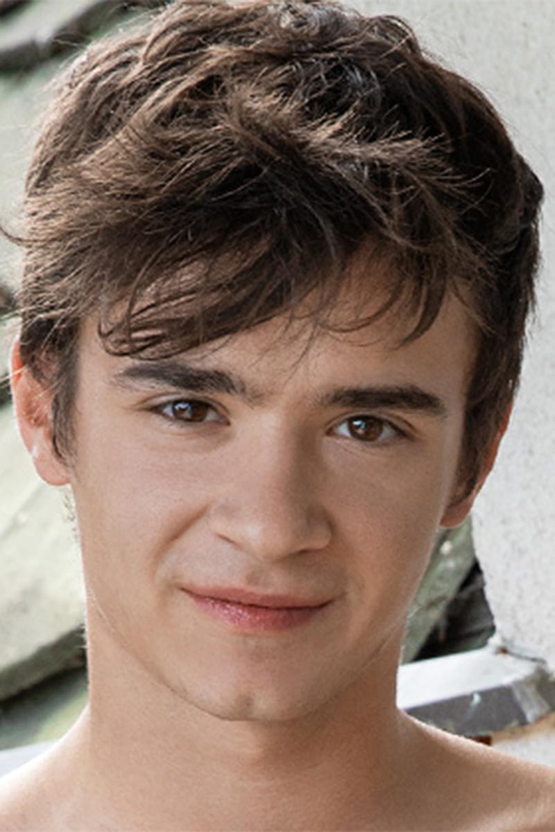 Caleb Bell performer profile