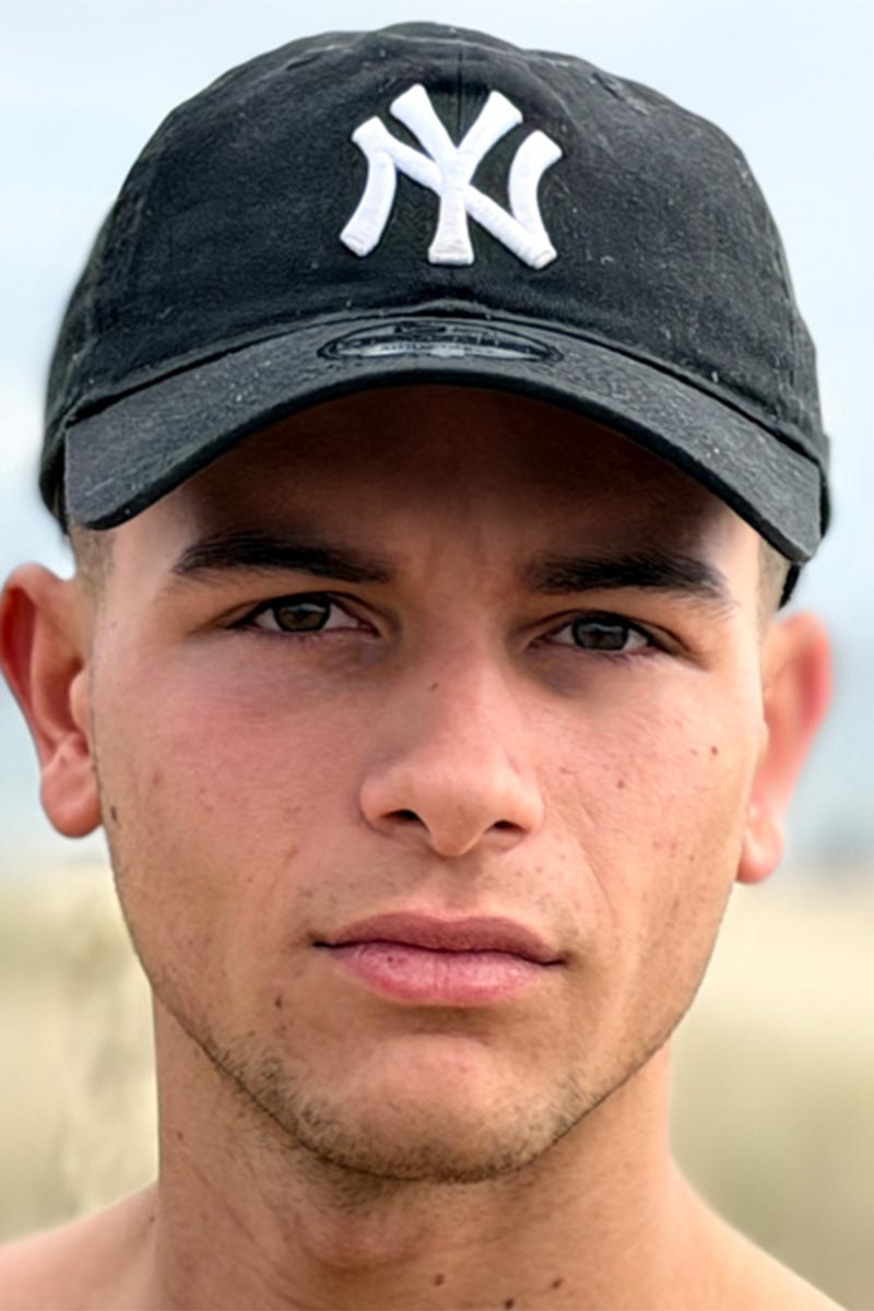 Leighton Kent performer profile
