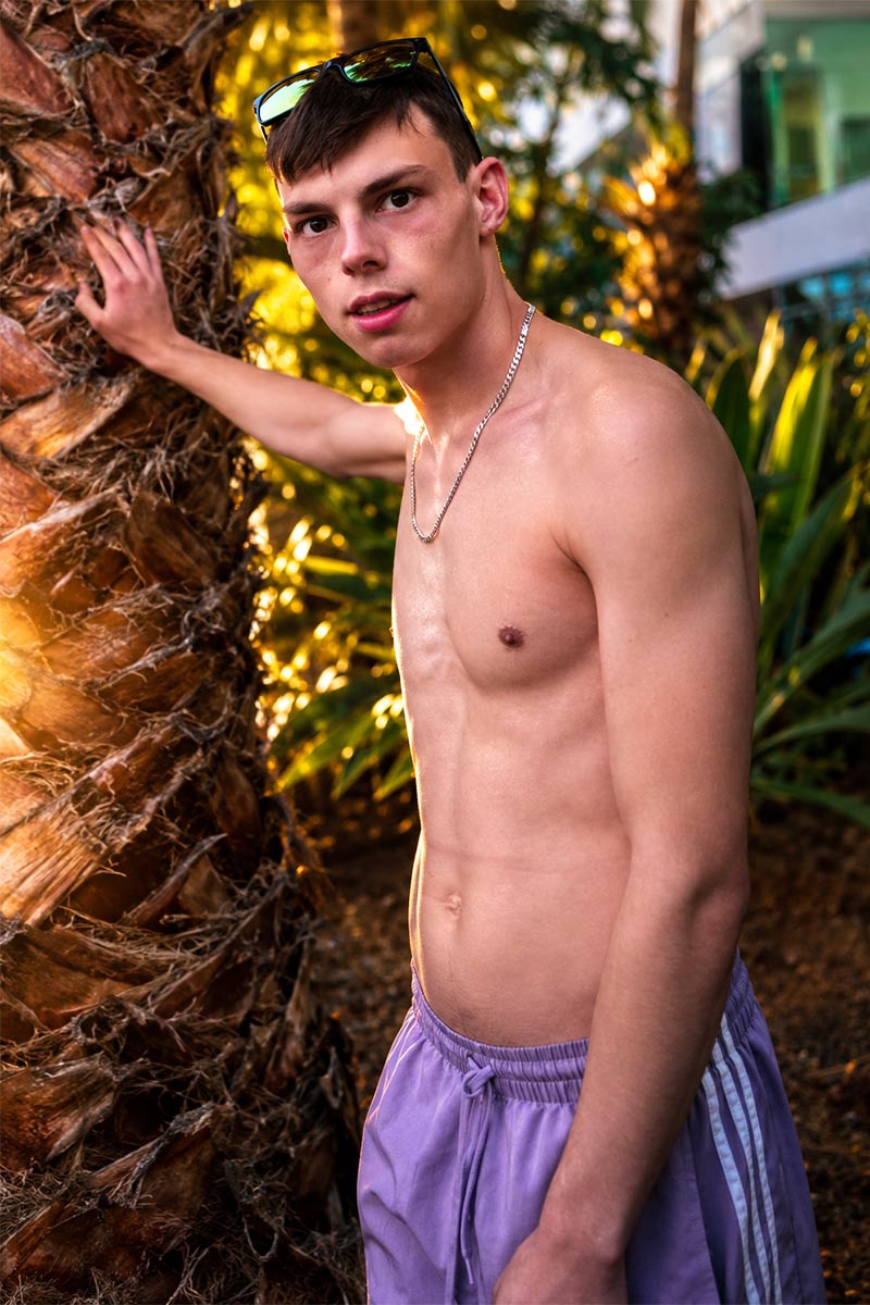 Ethan Ryyder performer profile