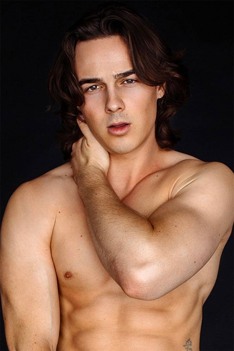 Justin Owen performer profile