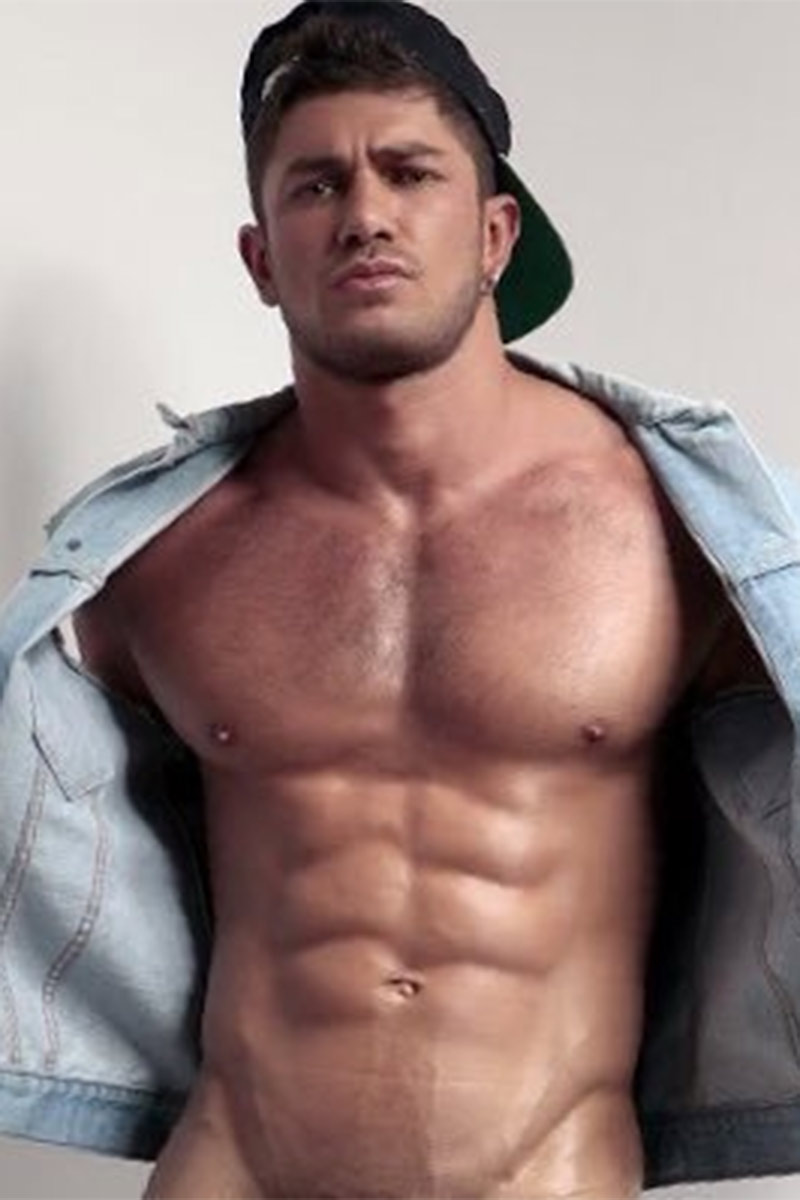 Dato Foland performer profile