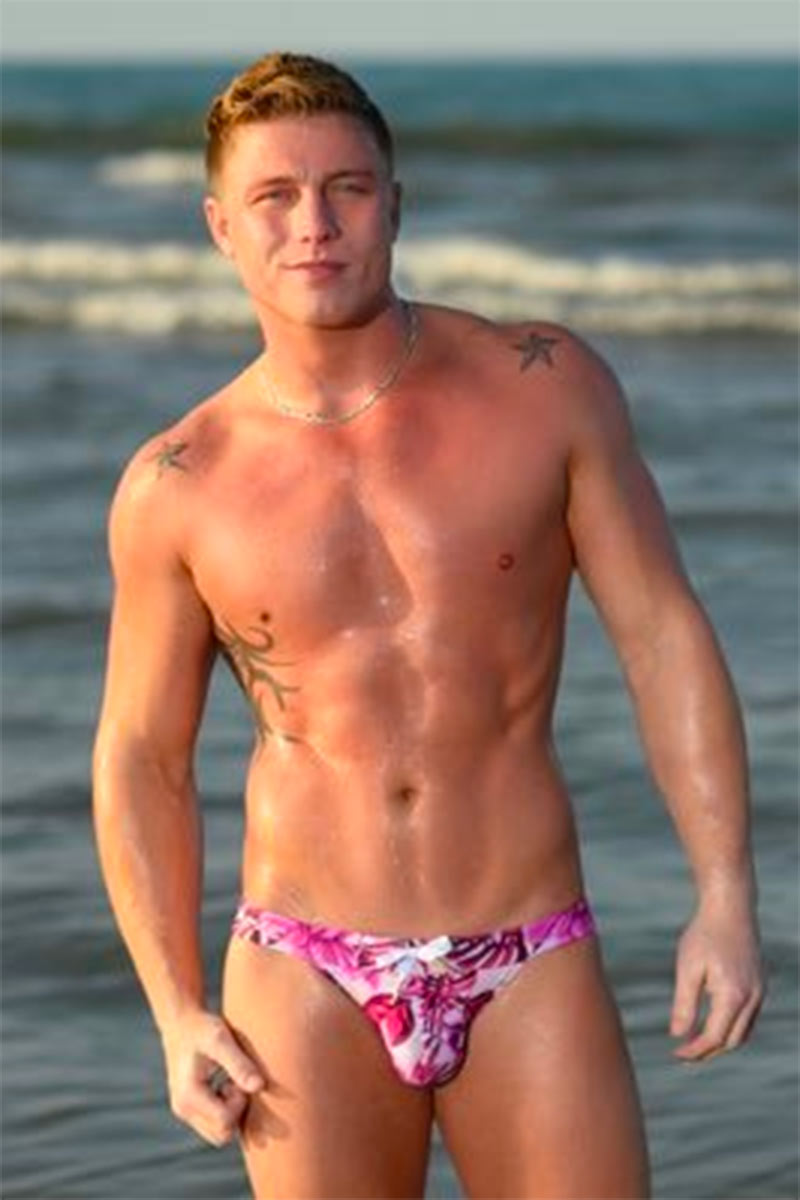 Logan Aarons performer profile