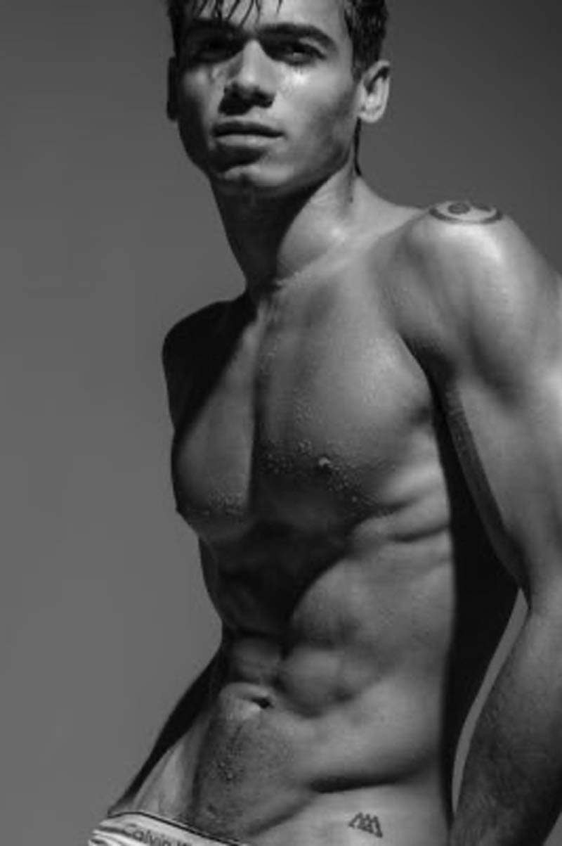 Ashton Summers performer profile