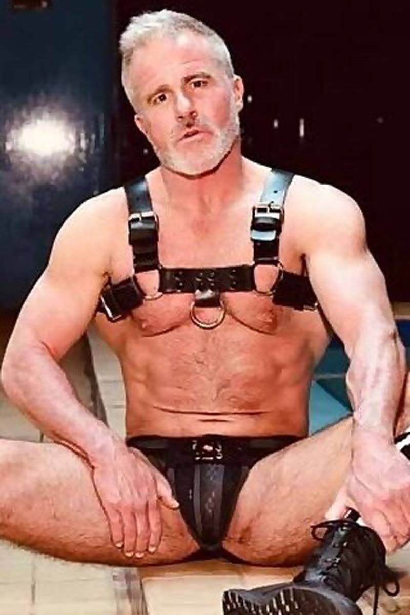 Dale Savage performer profile