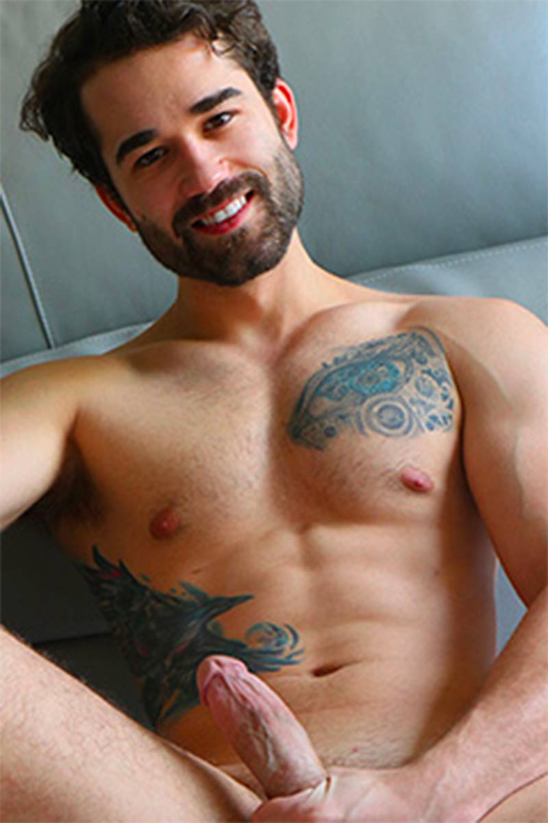 Jaxon Valor performer profile