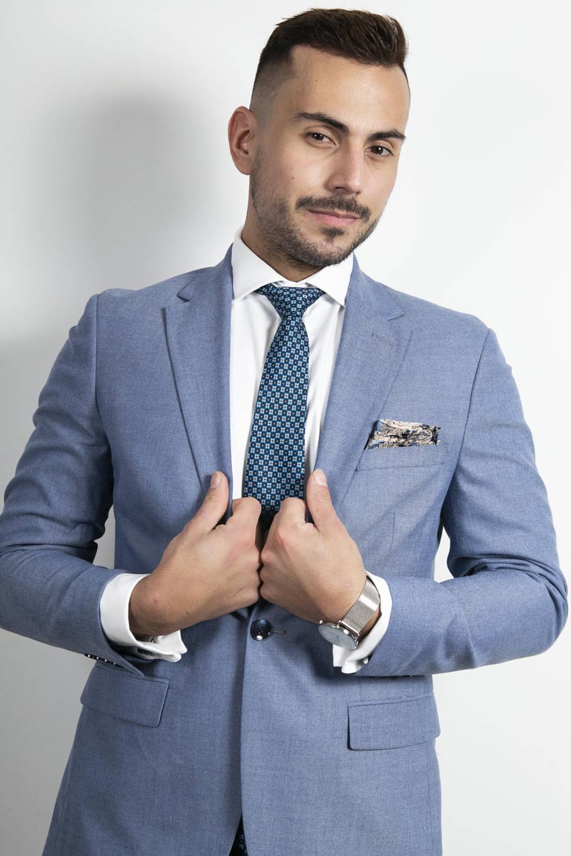 Dani Rivera performer profile