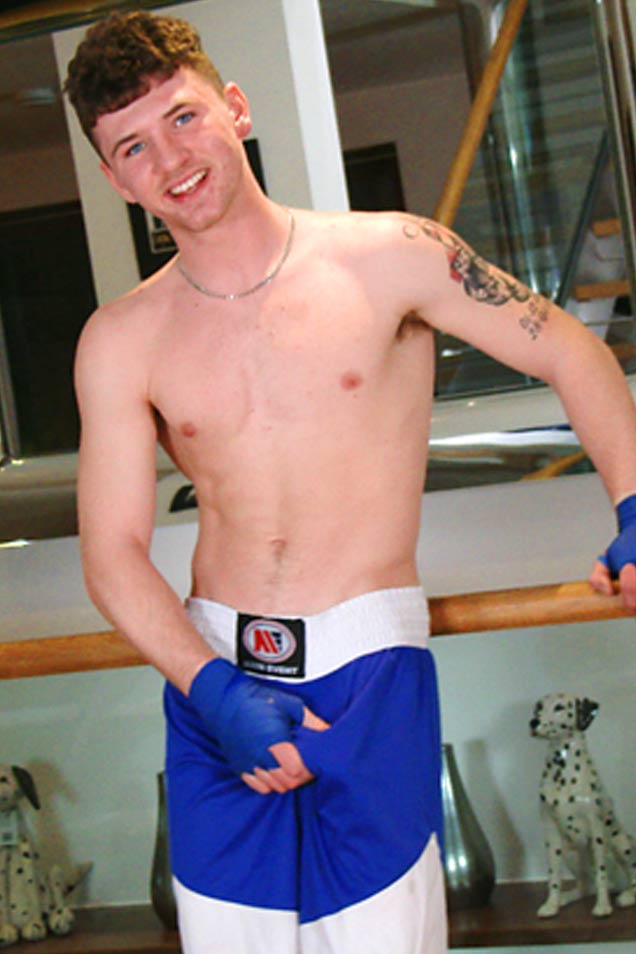 Mitch Lee performer profile