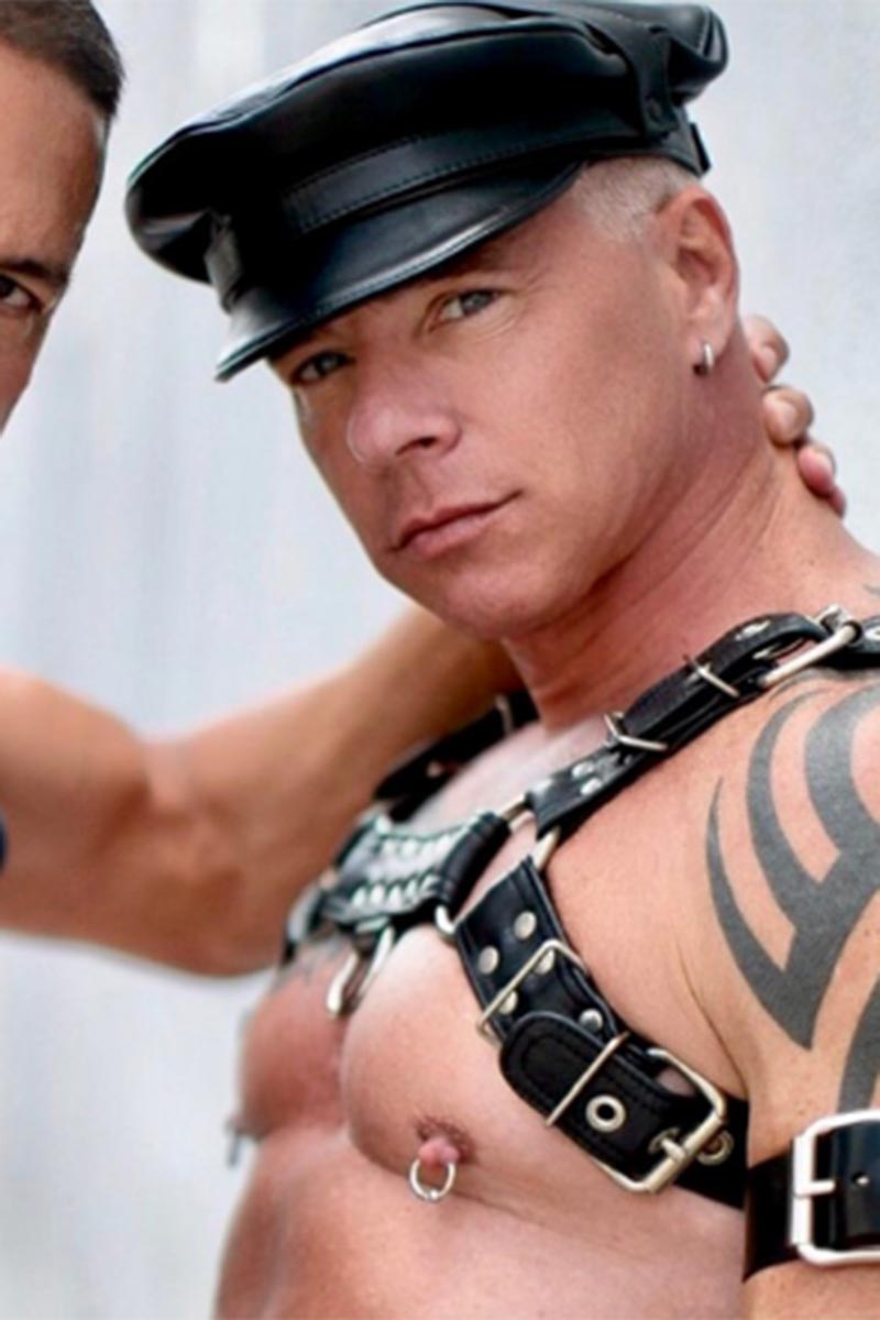 Ryan Carter performer profile