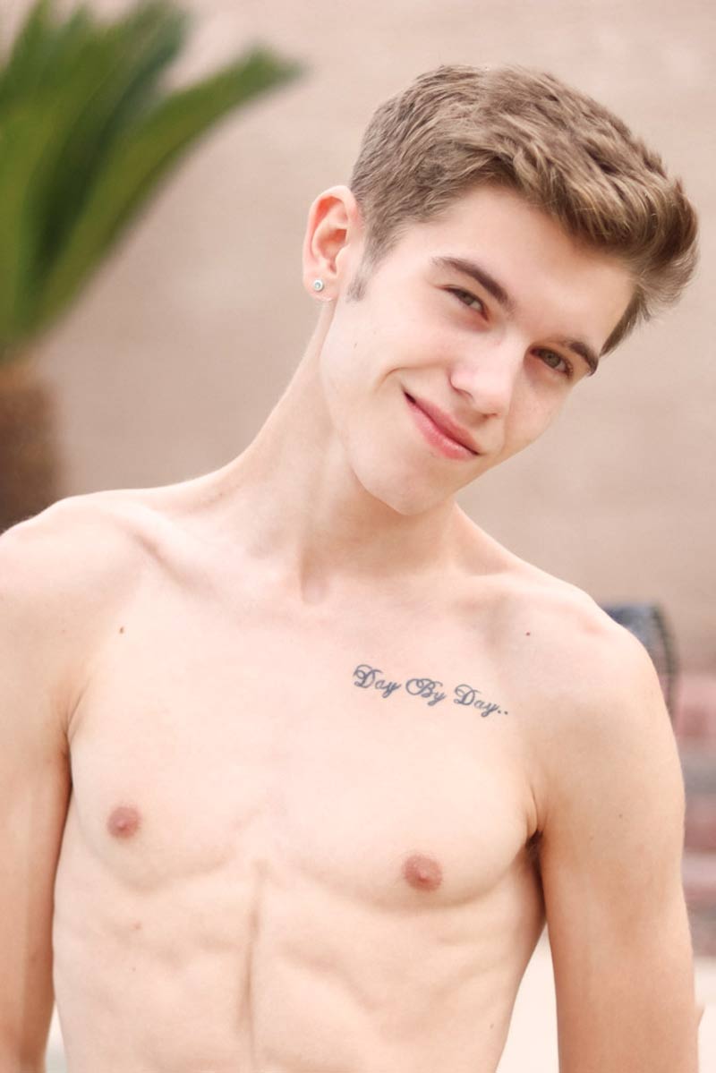 Levi Rhodes performer profile