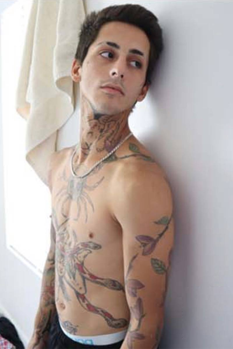 Aaron Daniels performer profile