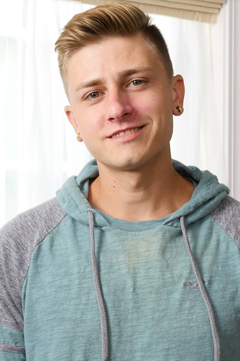 Landon Wells performer profile
