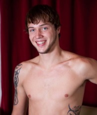 Austin Perry performer profile