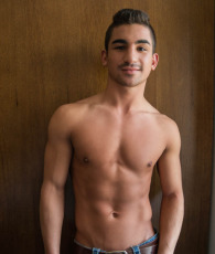 Lukas Valentine performer profile