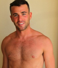 Alex Mason performer profile