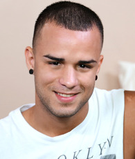 Javier Cruz performer profile