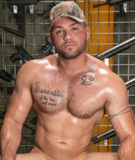 Julian Knowles performer profile