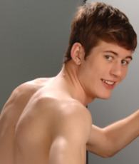 Max Chandler performer profile