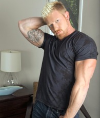 Max London performer profile