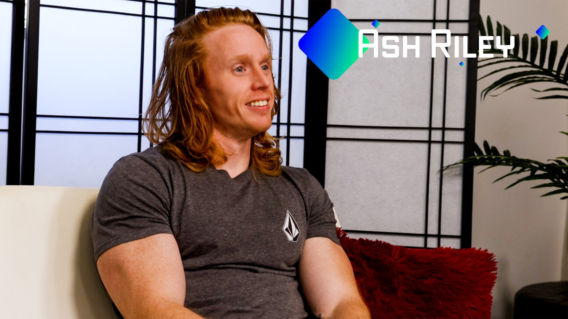 Redhead Hunk Ash Riley Has Some Wild Stories To Tell!