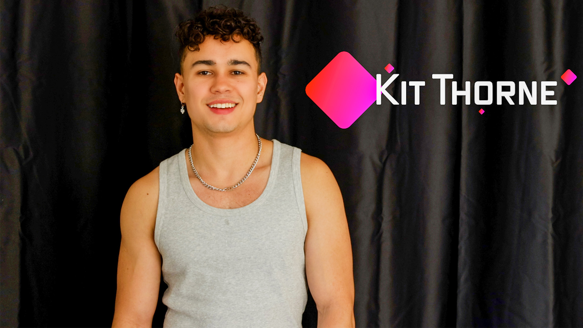 Interview: Kit Thorne Is On Set For Some Questions!