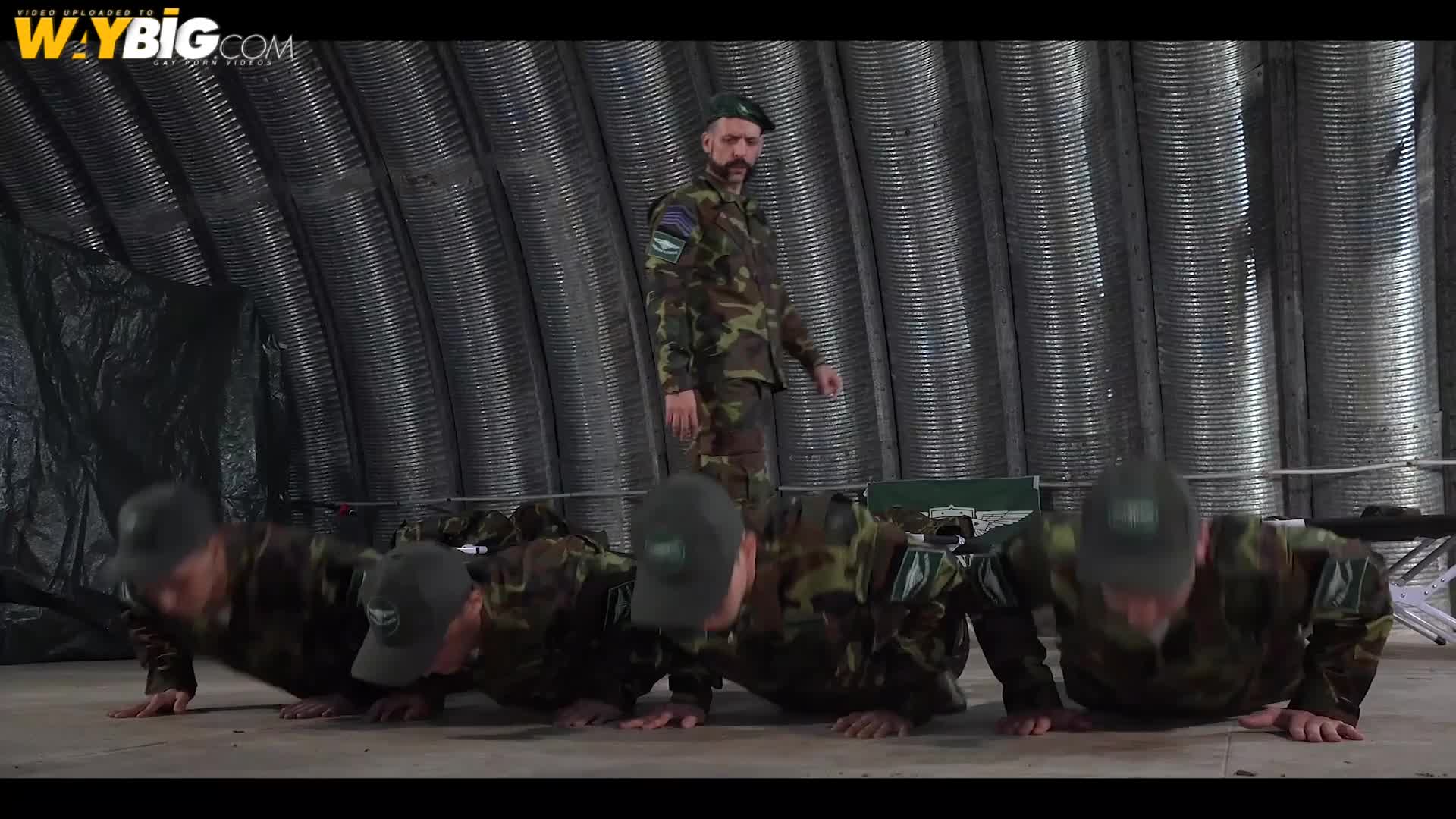 Sit On It, Soldier! (Leonel Russell & Aaron Vigo) - Military Dick