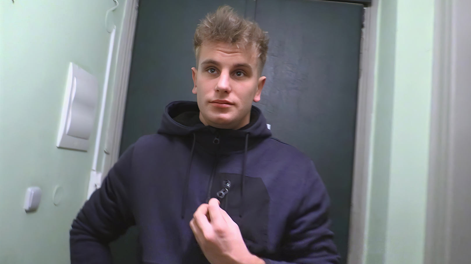 Czech Hunter 699 (Callum Dean) - Czech Hunter