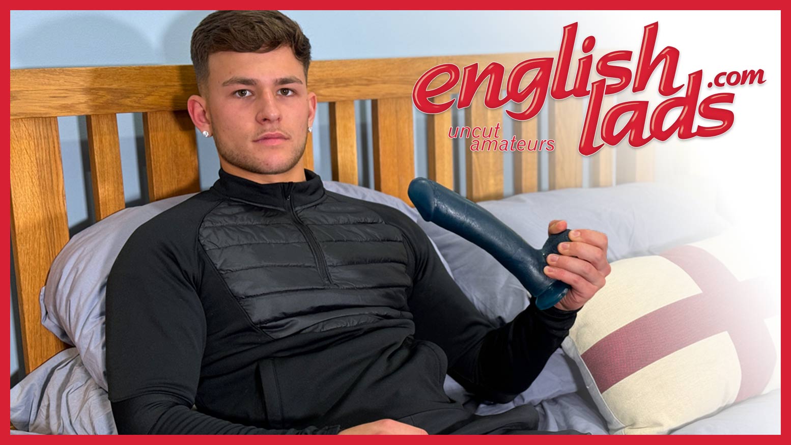 Straight English Lad's Hot Ass gets Fingered