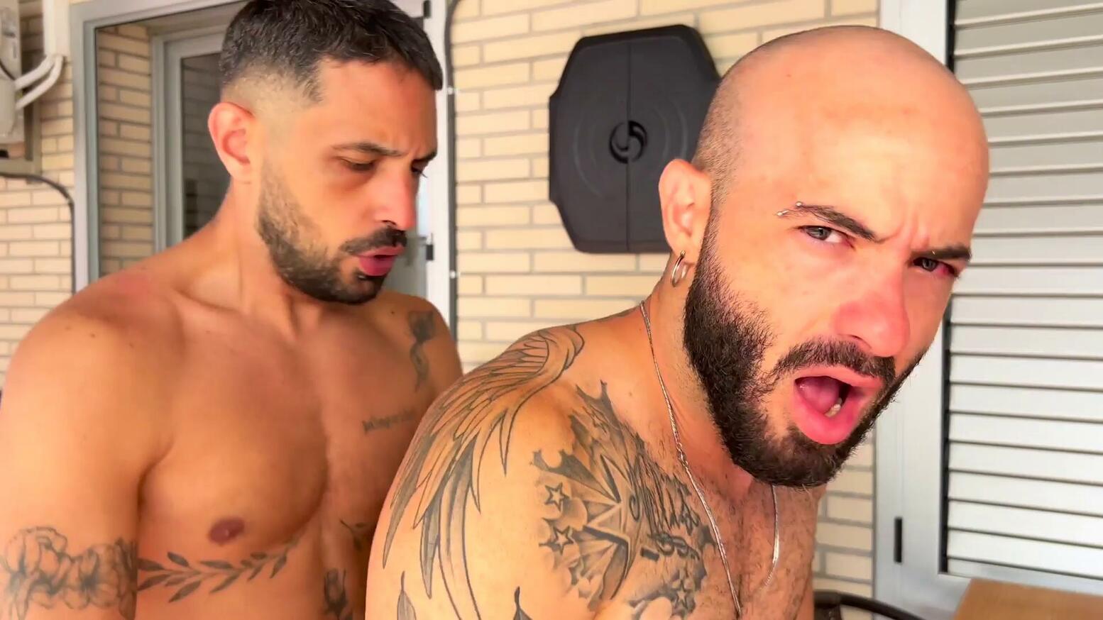 PENETRATING LOOKS (In The Park)