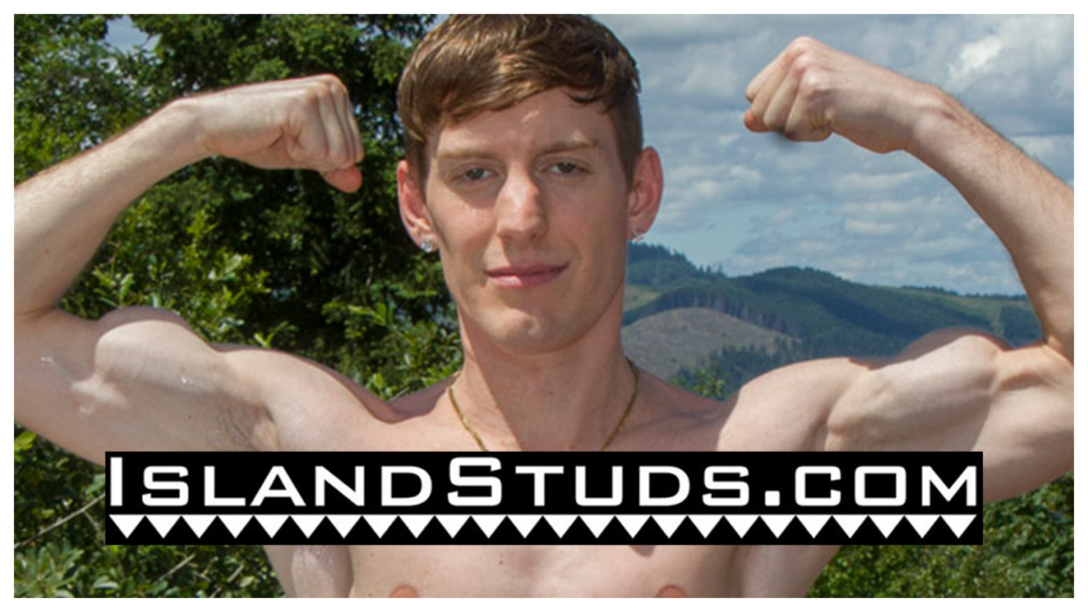 Proudly Out 9 Matthew Delivers XXXmas Muscle