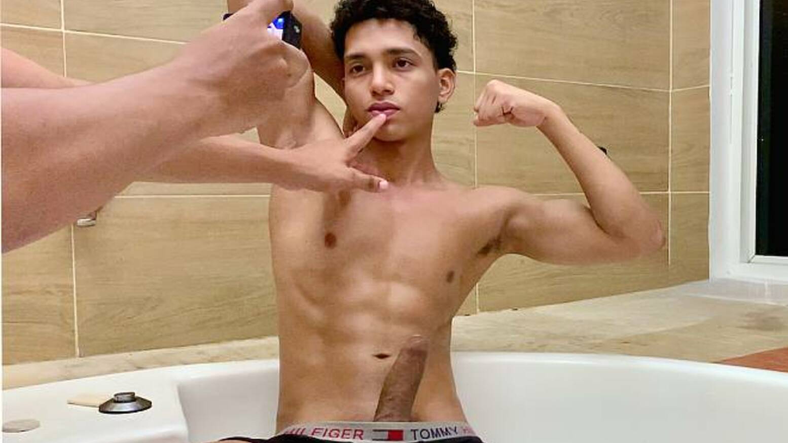 Andres Solano – Casting B-T-S